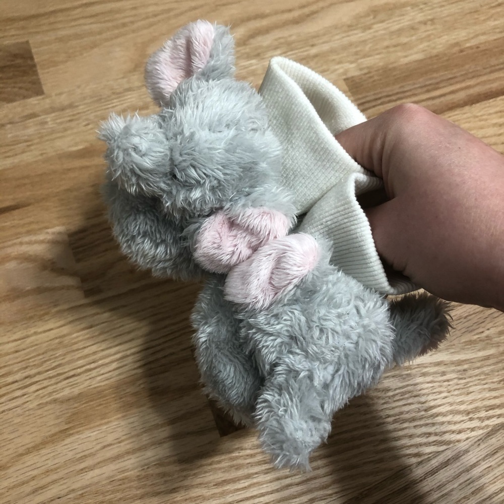 Fuzzy Elephant Rattle Slippers Baby Infant - Picture 4 of 7